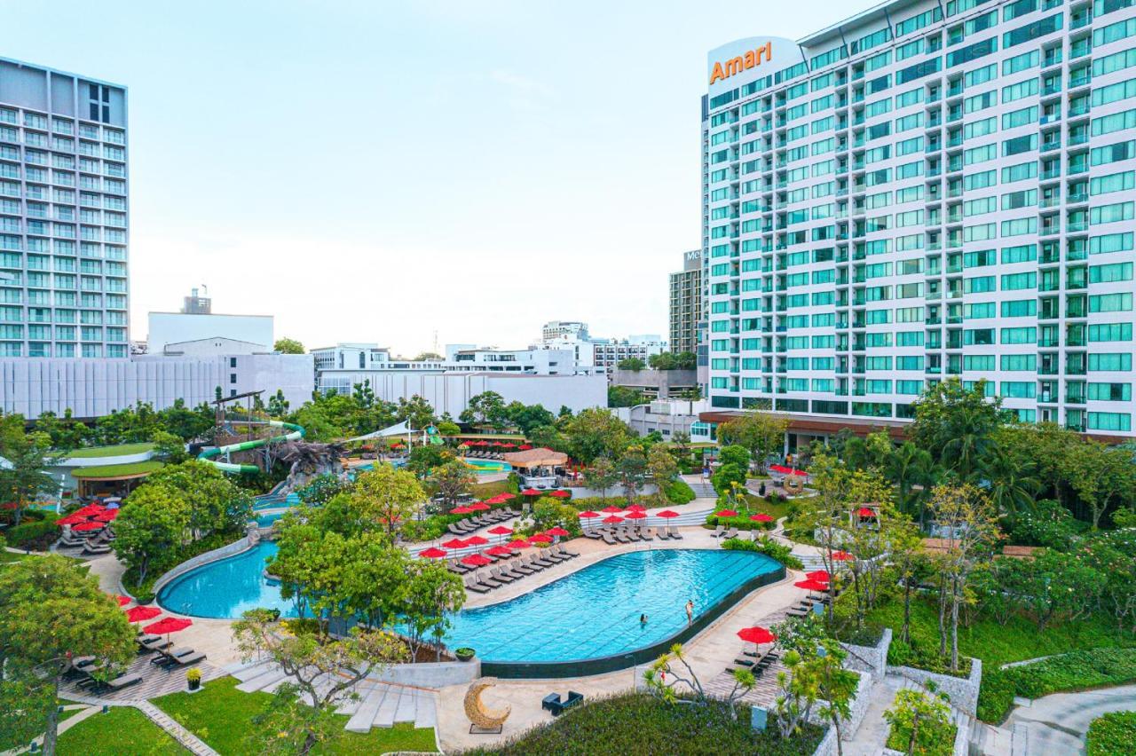 فندق Amari باتايا المظهر الخارجي الصورة A view of the pool at the hotel