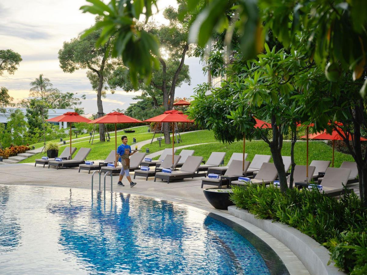 فندق Amari باتايا المظهر الخارجي الصورة The pool at the U Sathorn