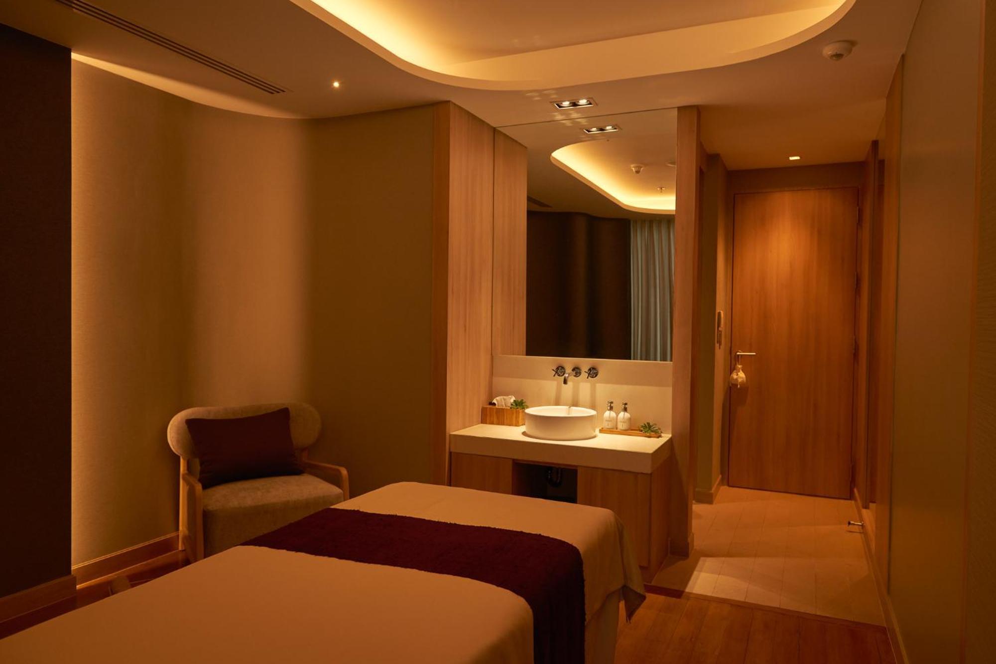 فندق Amari باتايا المظهر الخارجي الصورة A treatment room at the spa
